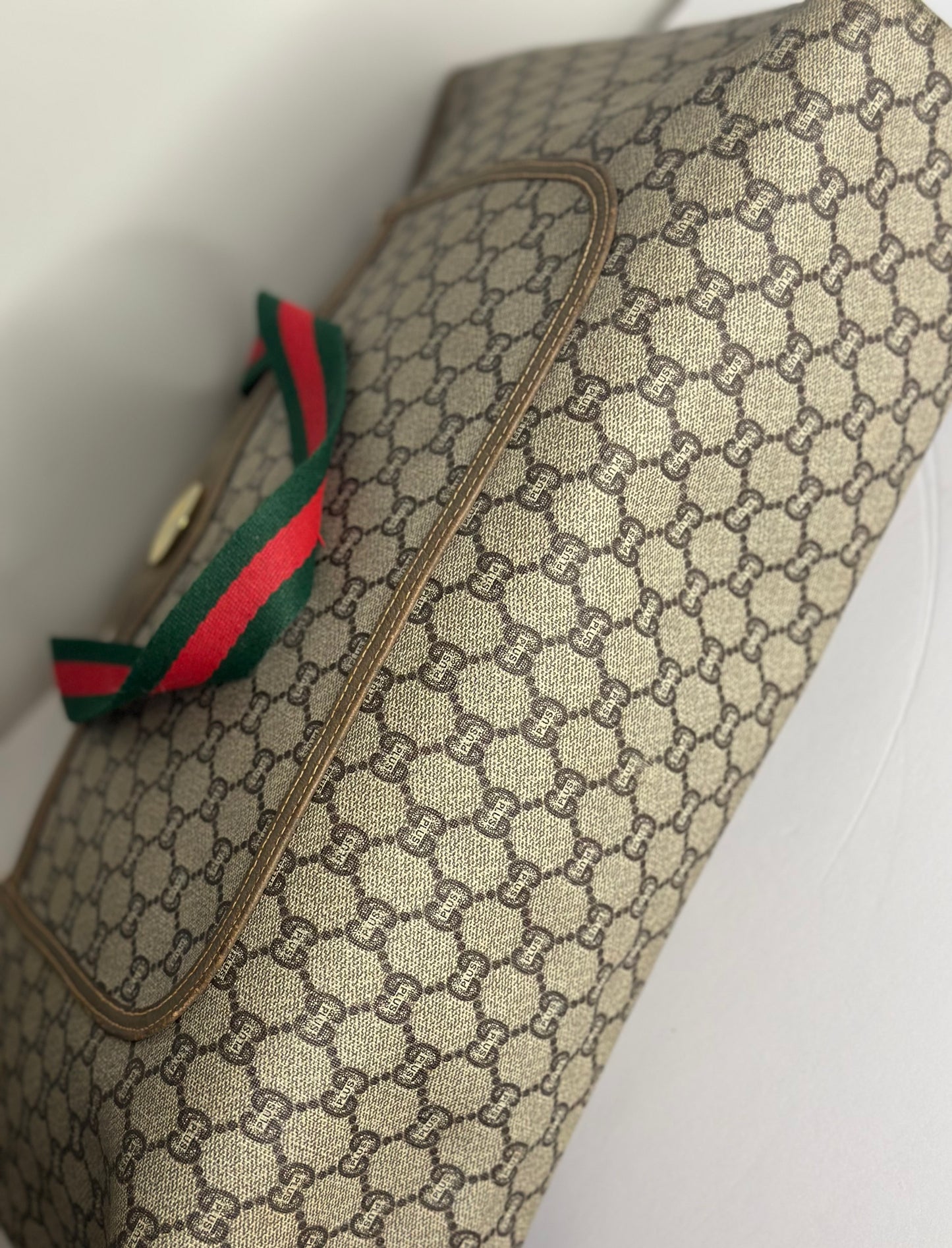 Pre-owned Gucci vintage GG supreme Canvas Sherry line weekender tote