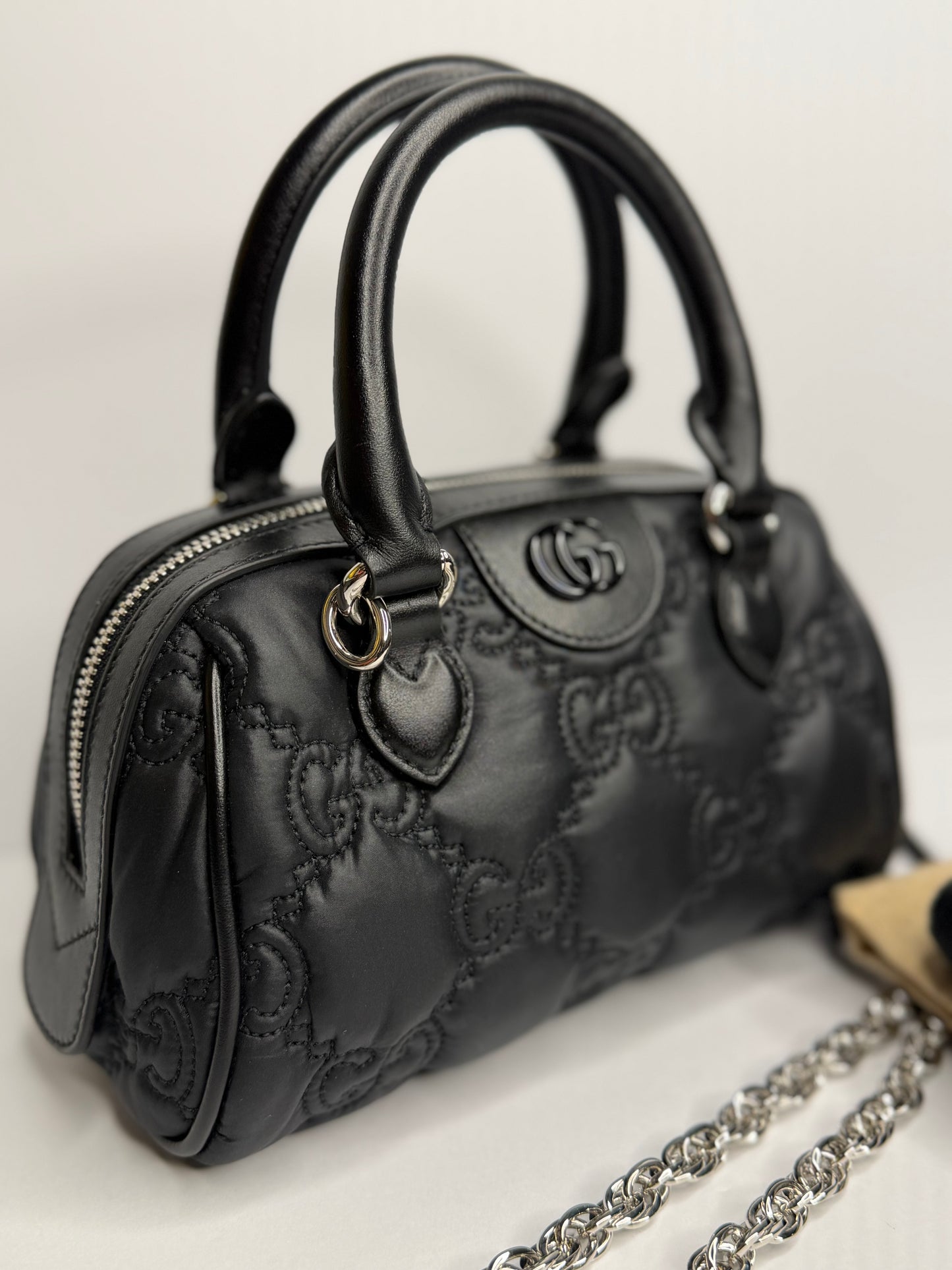 Pre-owned Gucci GG Matelassé Black Leather Top Handle two way tote