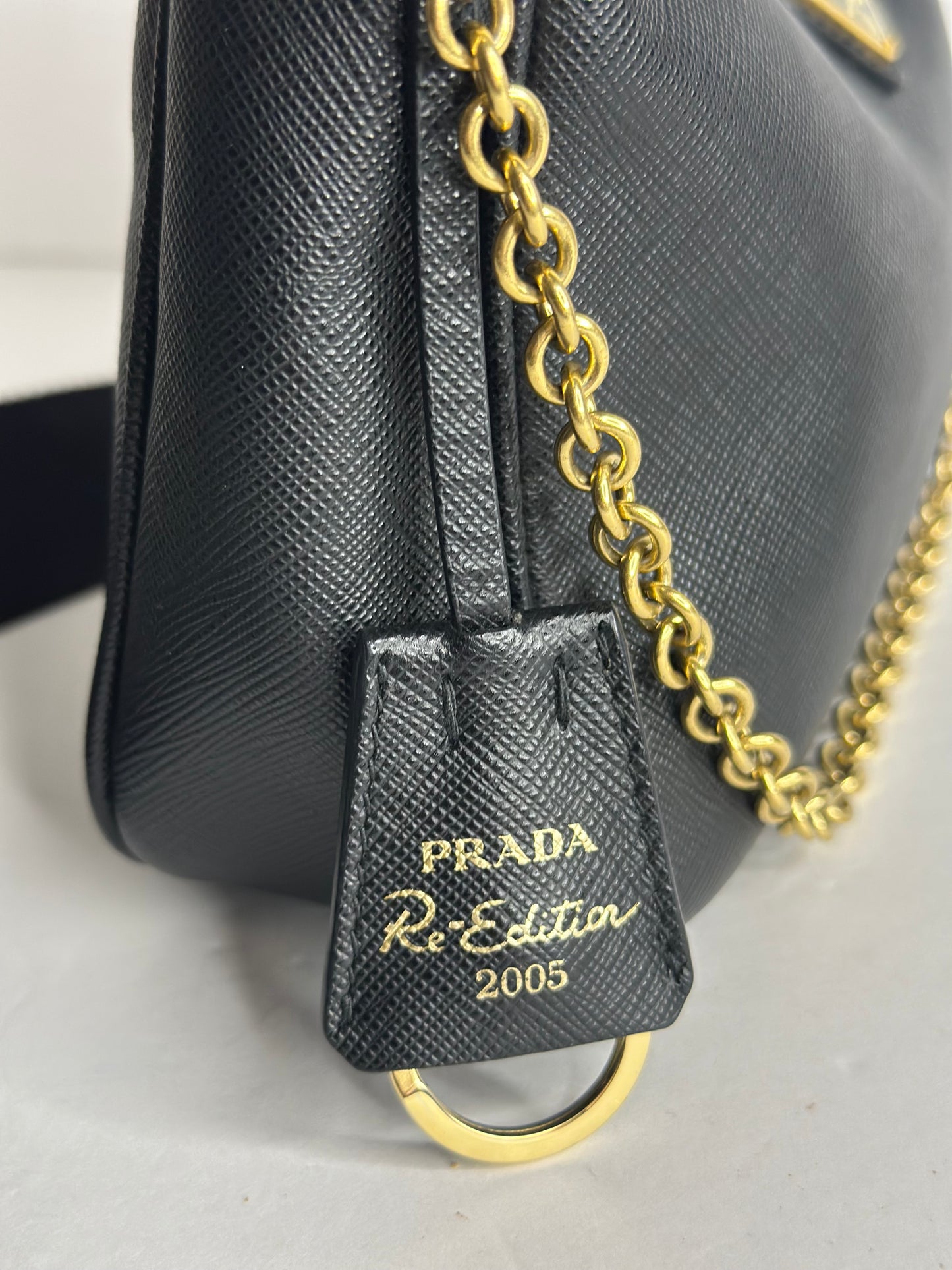 Pre-owned Prada black Saffiano leather re-edition, Crossbody