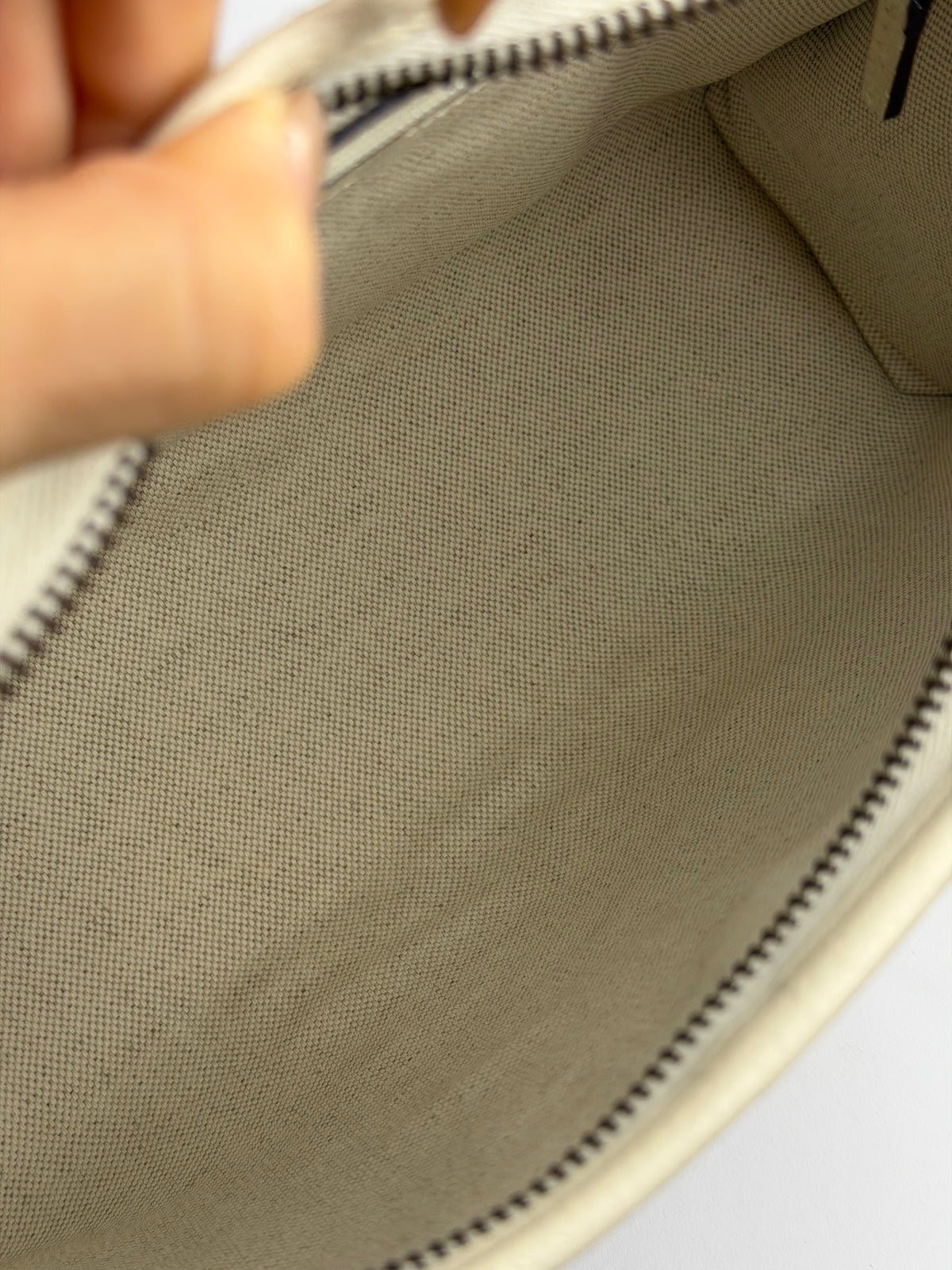 Pre-owned Gucci GG canvas toiletry bag