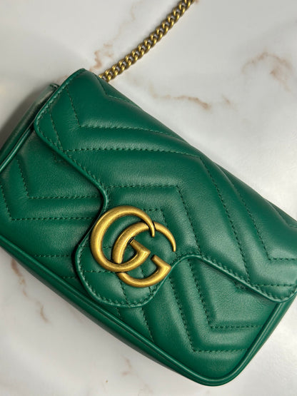 Pre-owned Gucci GG Marmont emerald green super mini crossbody