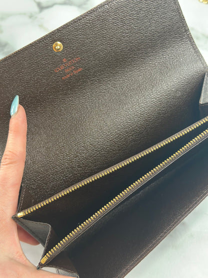 Pre-owned Louis Vuitton Damier Ebene Sarah Wallet￼