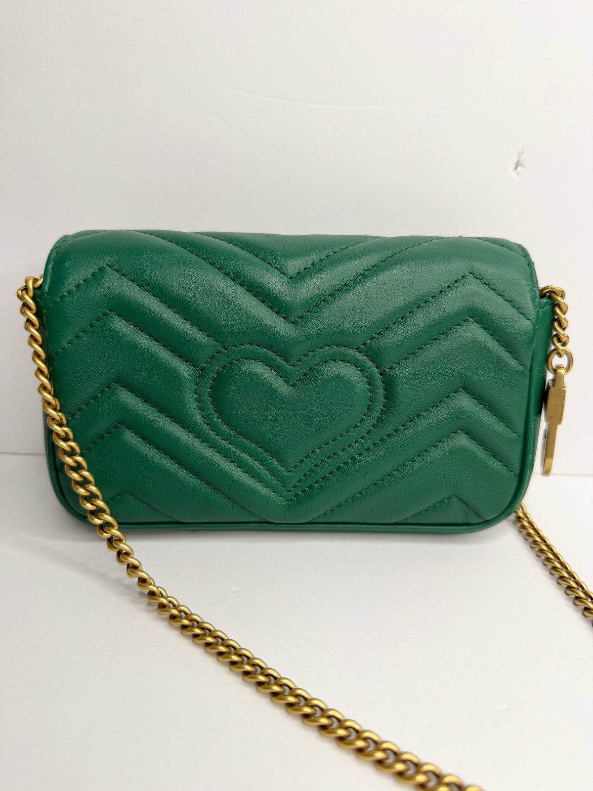 Pre-owned Gucci GG marmont super mini emerald green leather crossbody