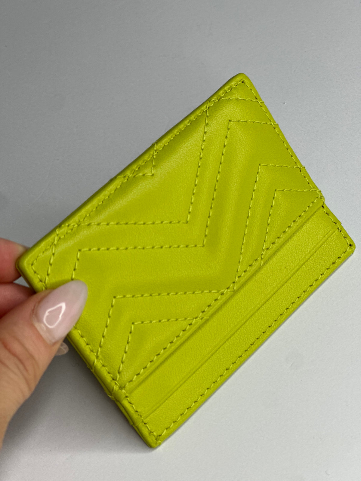 Pre-owned Gucci GG Marmont neon  Green leather card holder
