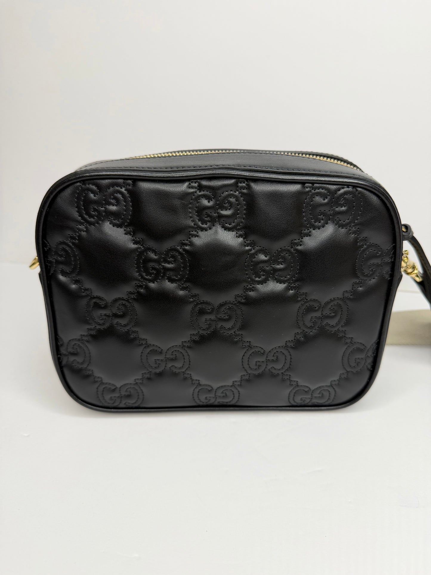 Pre-owned Gucci GG Matelassé small leather crossbody camera bag in black