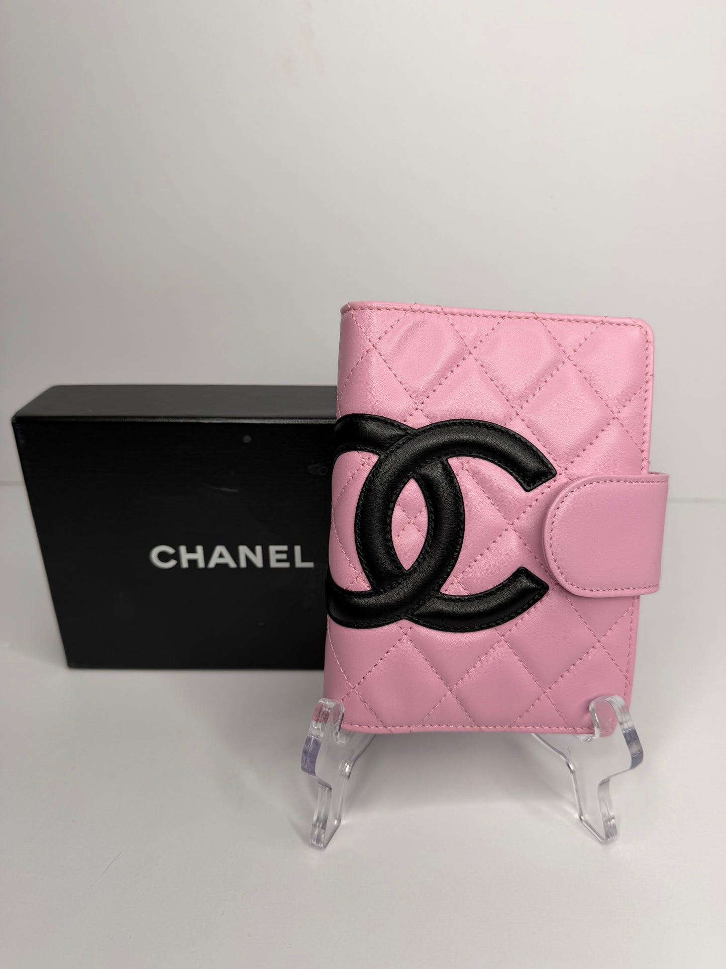 Pre-owned Chanel Cambon quilted lambskin leather small agenda planner