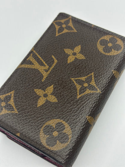 Pre-owned Louis Vuitton, monogram, canvas, fuchsia interior, multi cles six