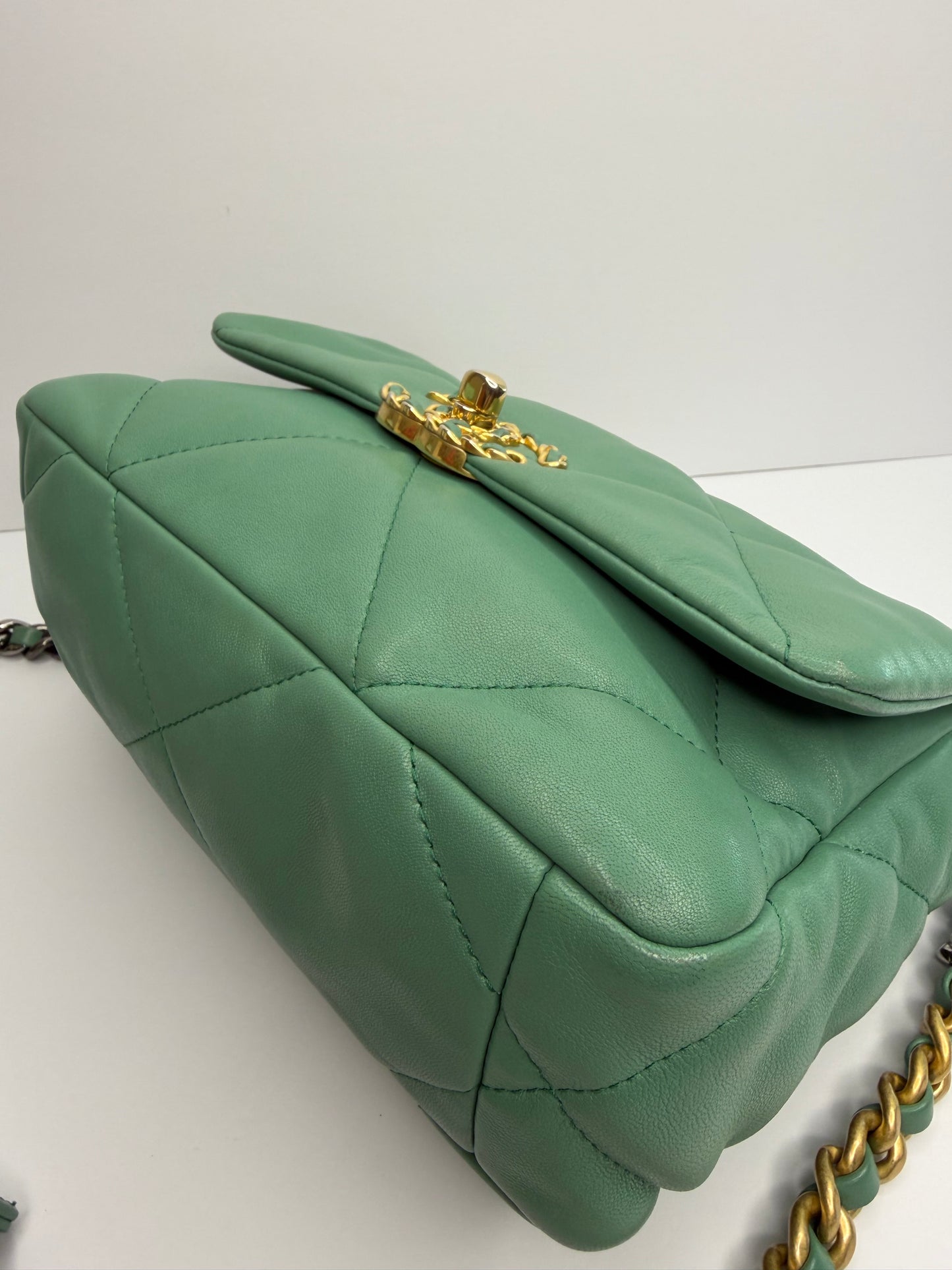 Pre-owned Chanel Lambskin Quilted Medium 19 Flap aquamarine crossbody