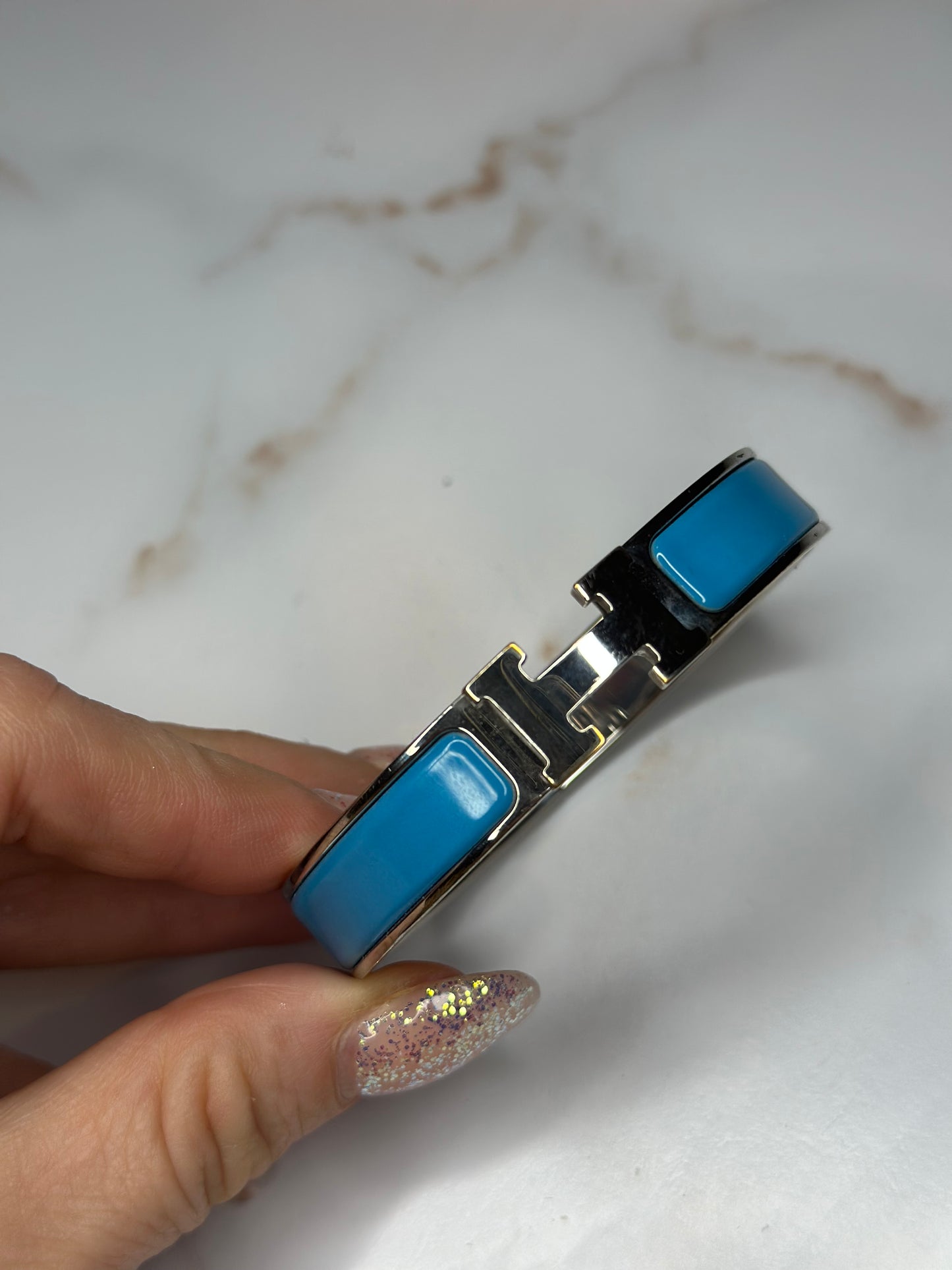 Pre-owned Hermès Clic H bracelet in blue enamel with a silver-colored, palladium-plated metal finish