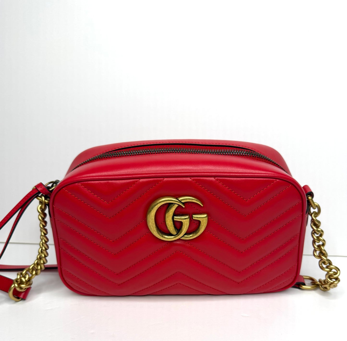 Pre-owned Gucci Matelasse Small GG Marmont Chain Shoulder Bag Hibiscus Red