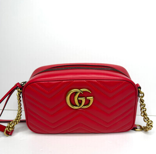 Pre-owned Gucci Matelasse Small GG Marmont Chain Shoulder Bag Hibiscus Red