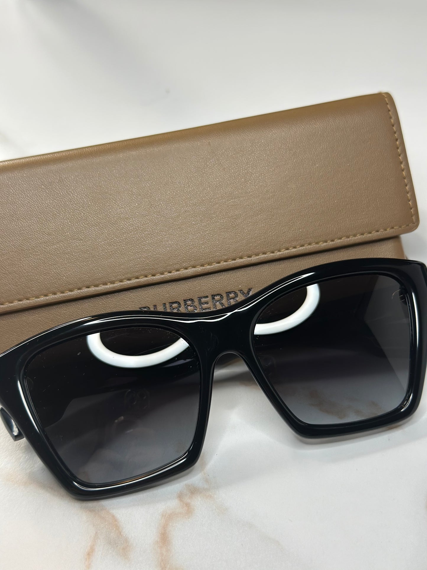 Pre-owned Burberry shiny black sunglasses
