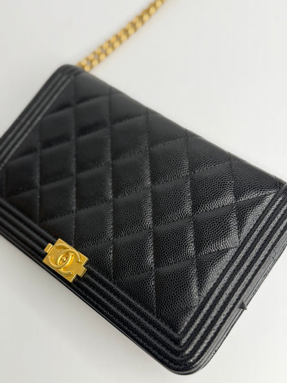 Pre-owned Chanel Le Boy quilted caviar leather wallet on chain