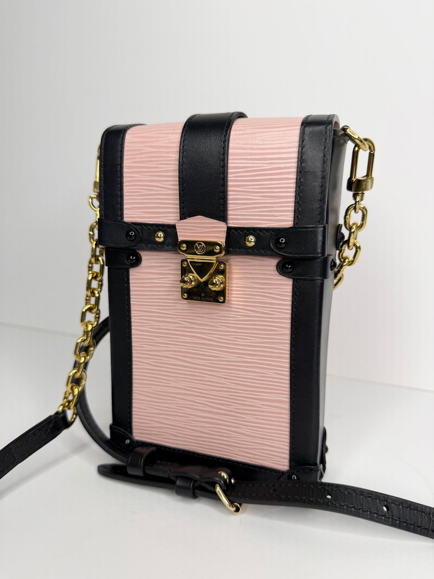Pre-owned Louis Vuitton rose ballerine Epi vertical trunk crossbody