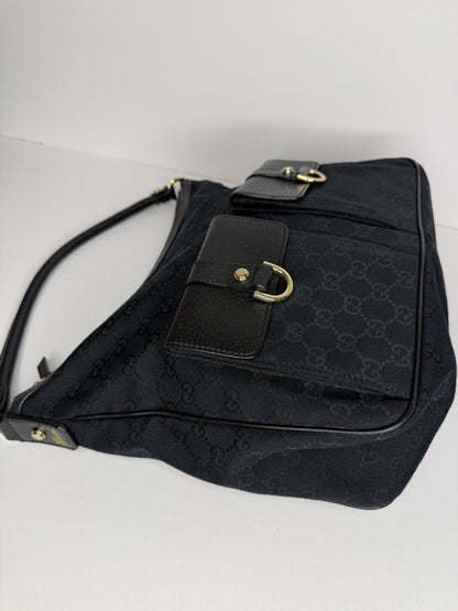 Pre-owned Gucci Abbey hobo shoulder bag in black GG canvas and leather