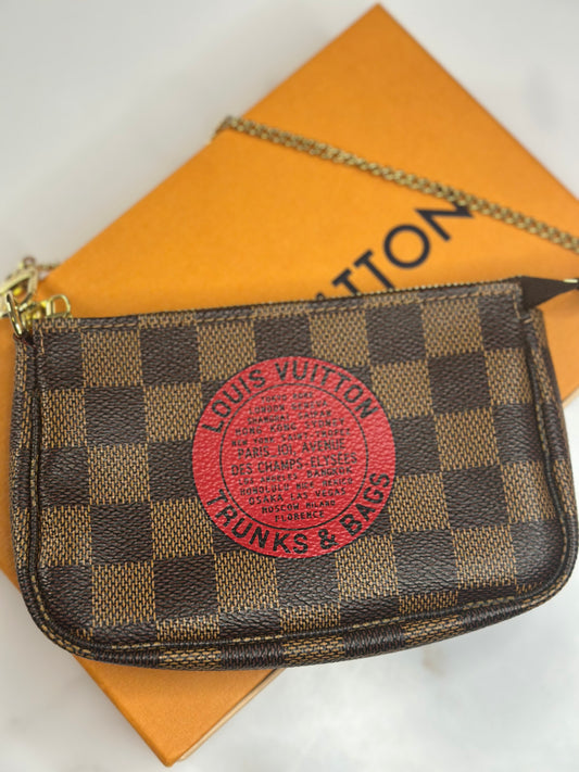 Pre-owned Louis Vuitton Damier Ebene Mini Pochette Accessoires Trunks Limited Edition
