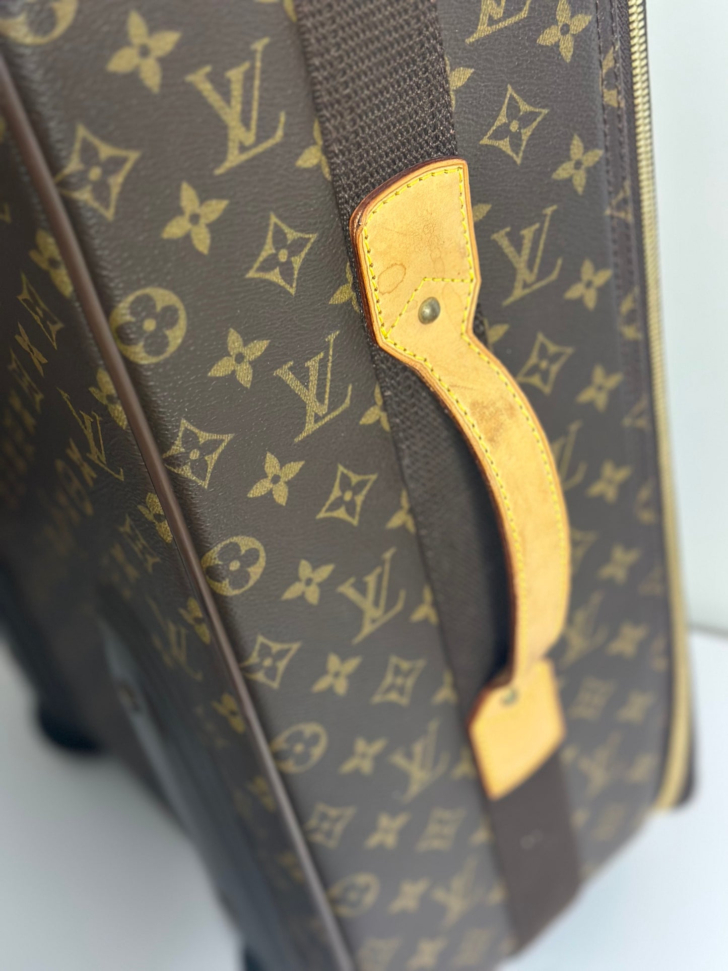 Pre-owned Louis Vuitton monogram canvas pegase 55 carry-on luggage