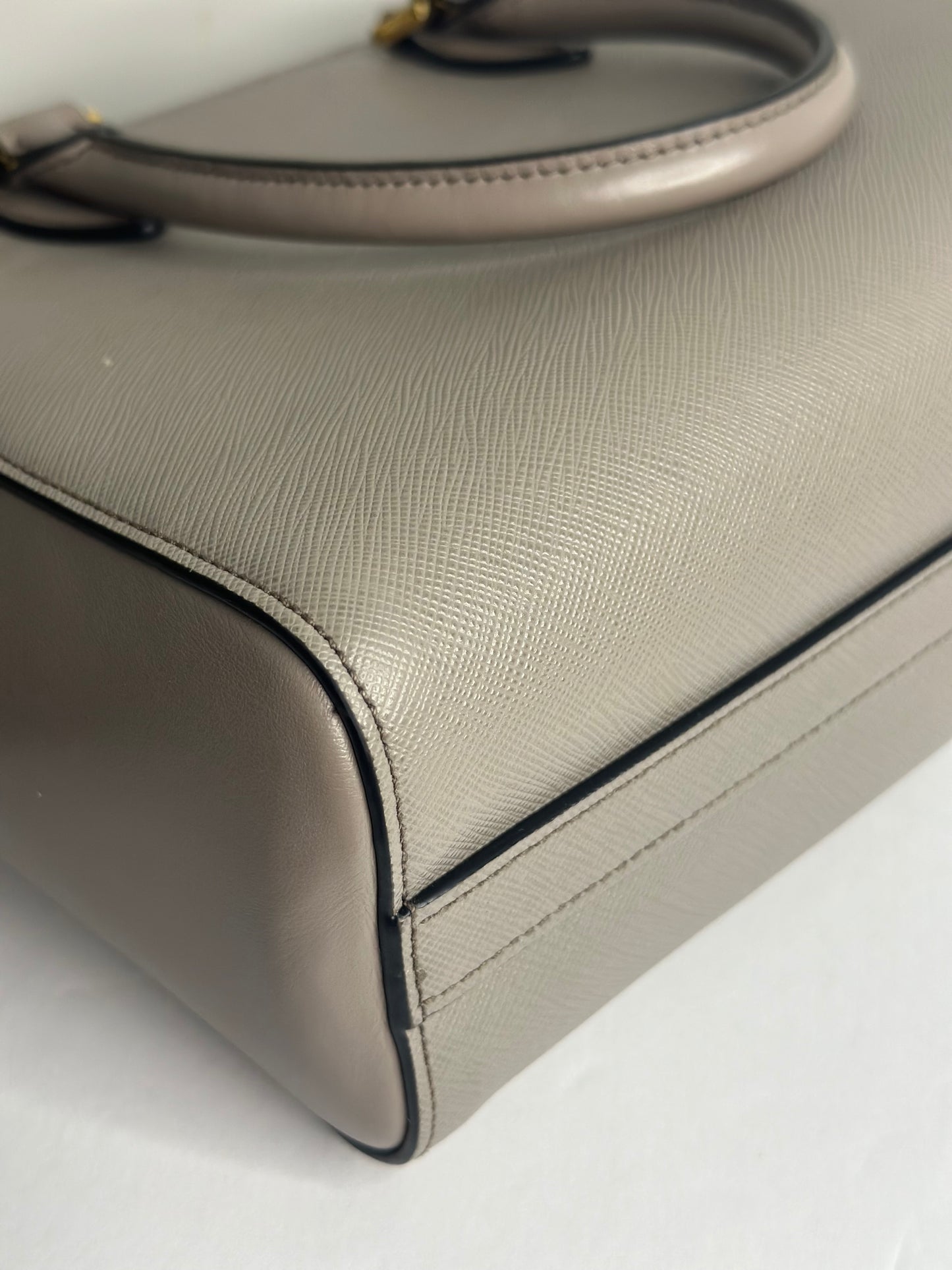 Pre-owned Prada grey Saffiano leather small top handle tote