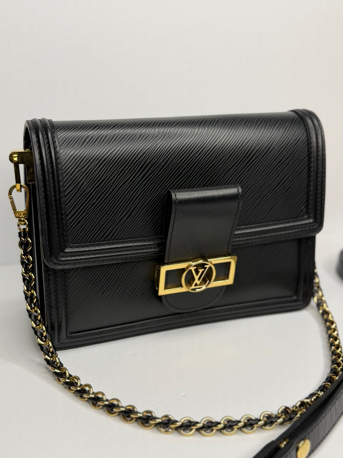 Pre-owned Louis Vuitton EPl leather Daphine MM Crossbody