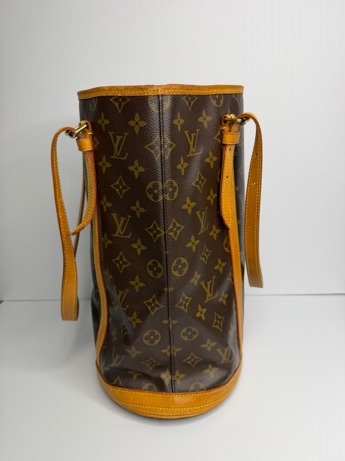 Pre-owned Louis Vuitton monogram canvas GM bucket bag shoulder tote
