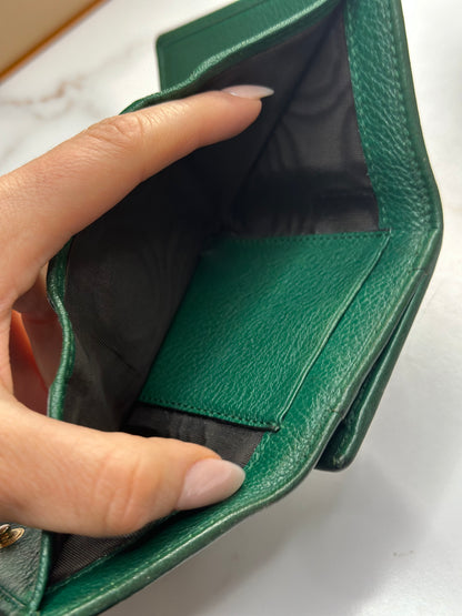 Pre-owned Gucci Diana green, leather, compact trifold wallet