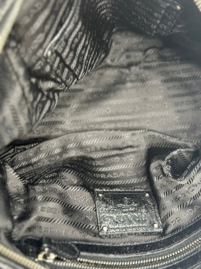 Pre-owned Prada Cervo Lux leather chain shoulder bag with a pebbled texture and silver-tone