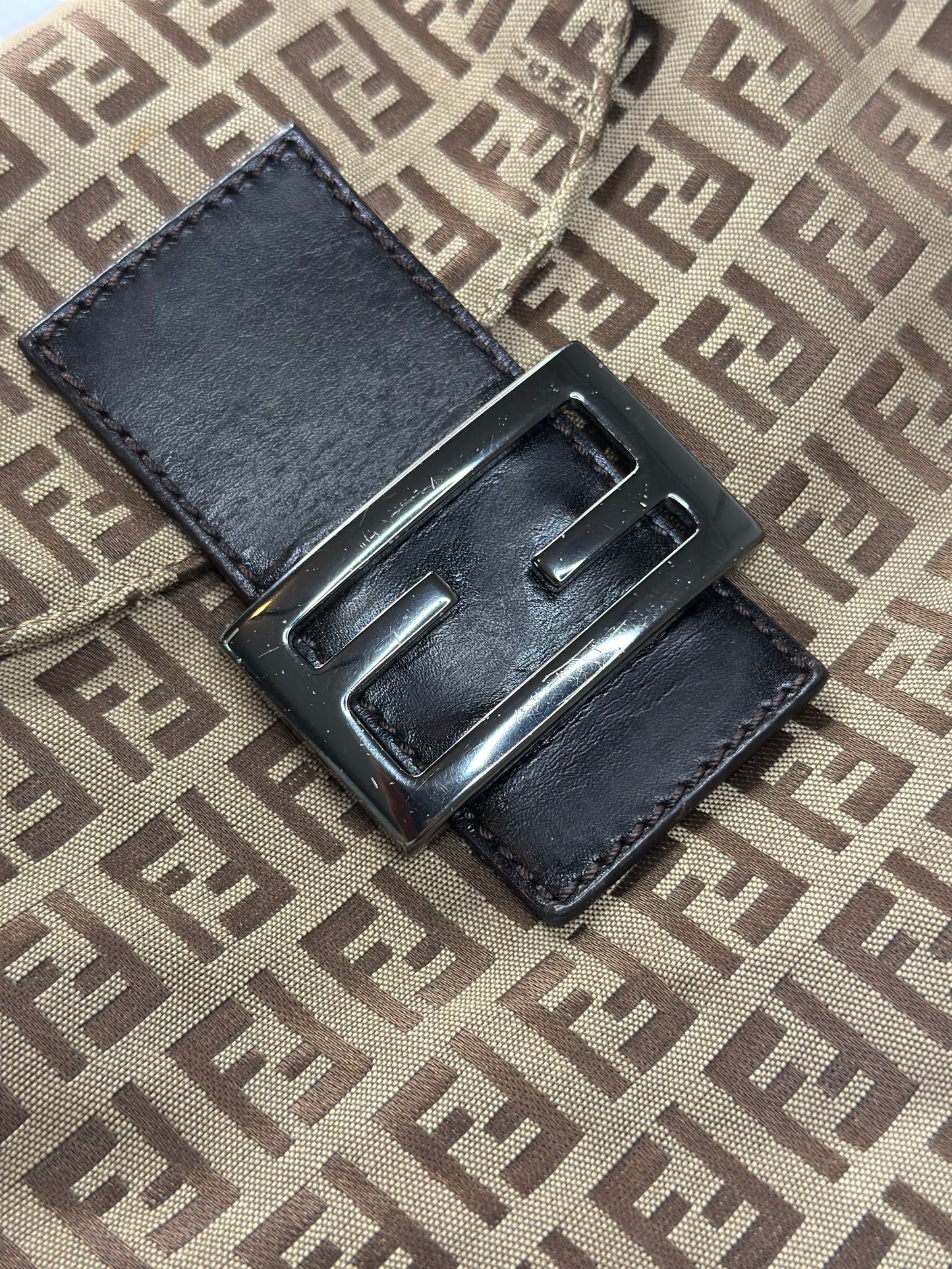 Pre-owned Fendi Zucchino FF Canvas Shoulder Bag
