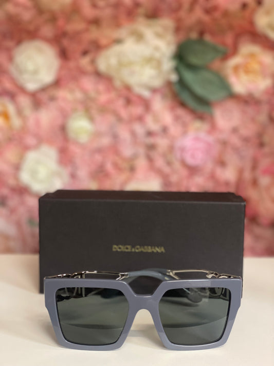 Pre-Owned Dolce & Gabbana Women's Grey Sunglasses