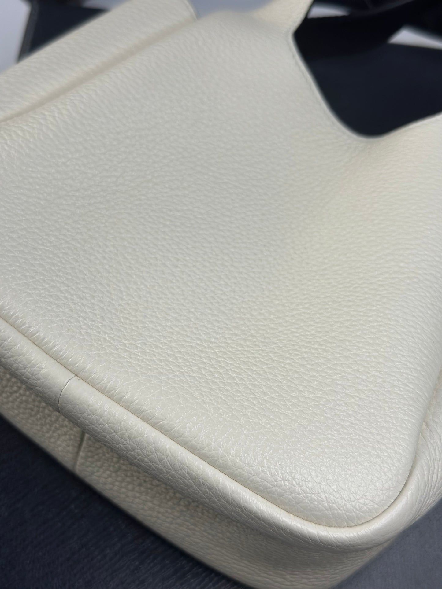 Pre-owned Prada white Vitello Daino leather small tote bag