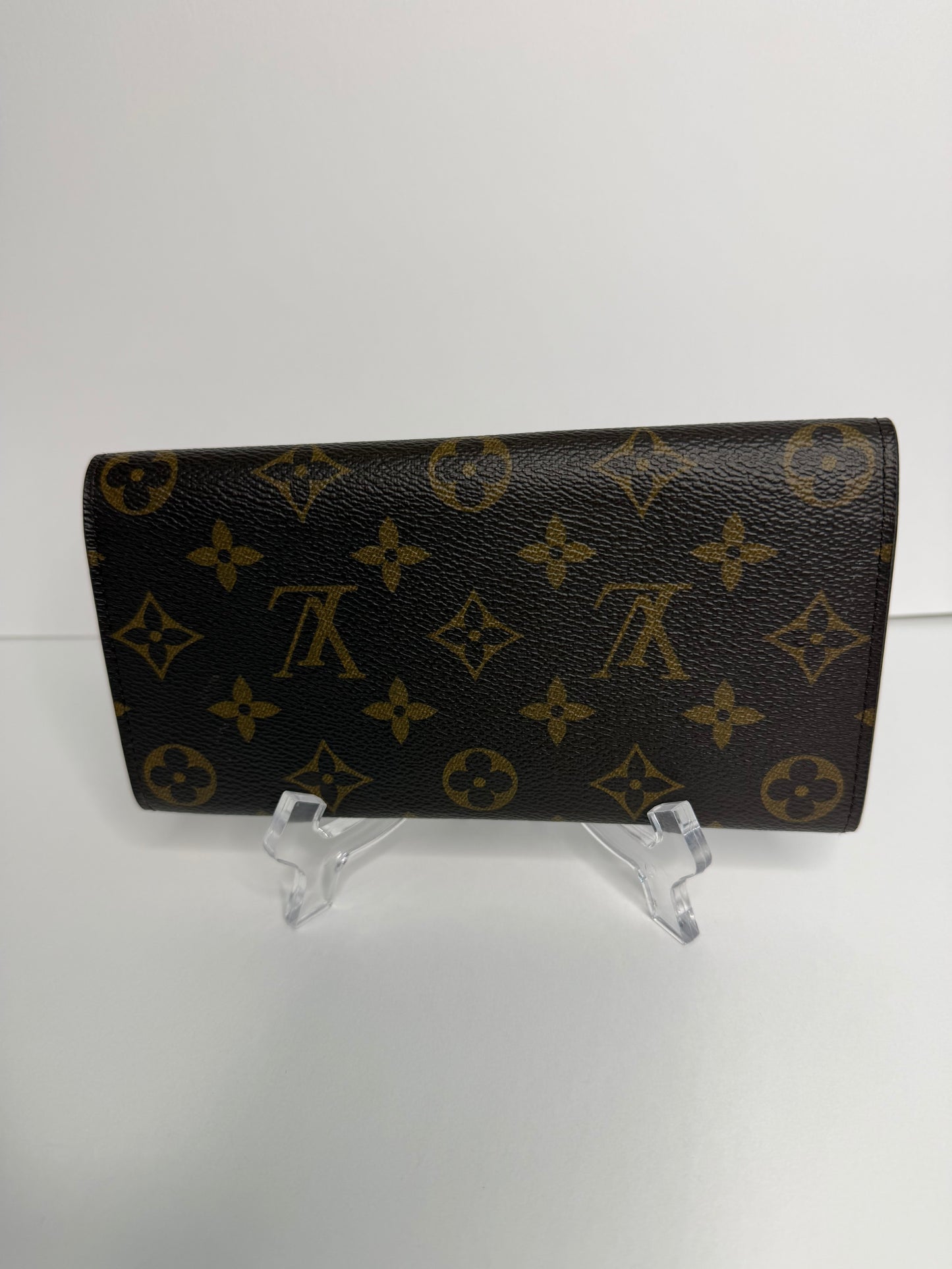 Pre-owned Louis Vuitton monogram canvas Emilie Wallet