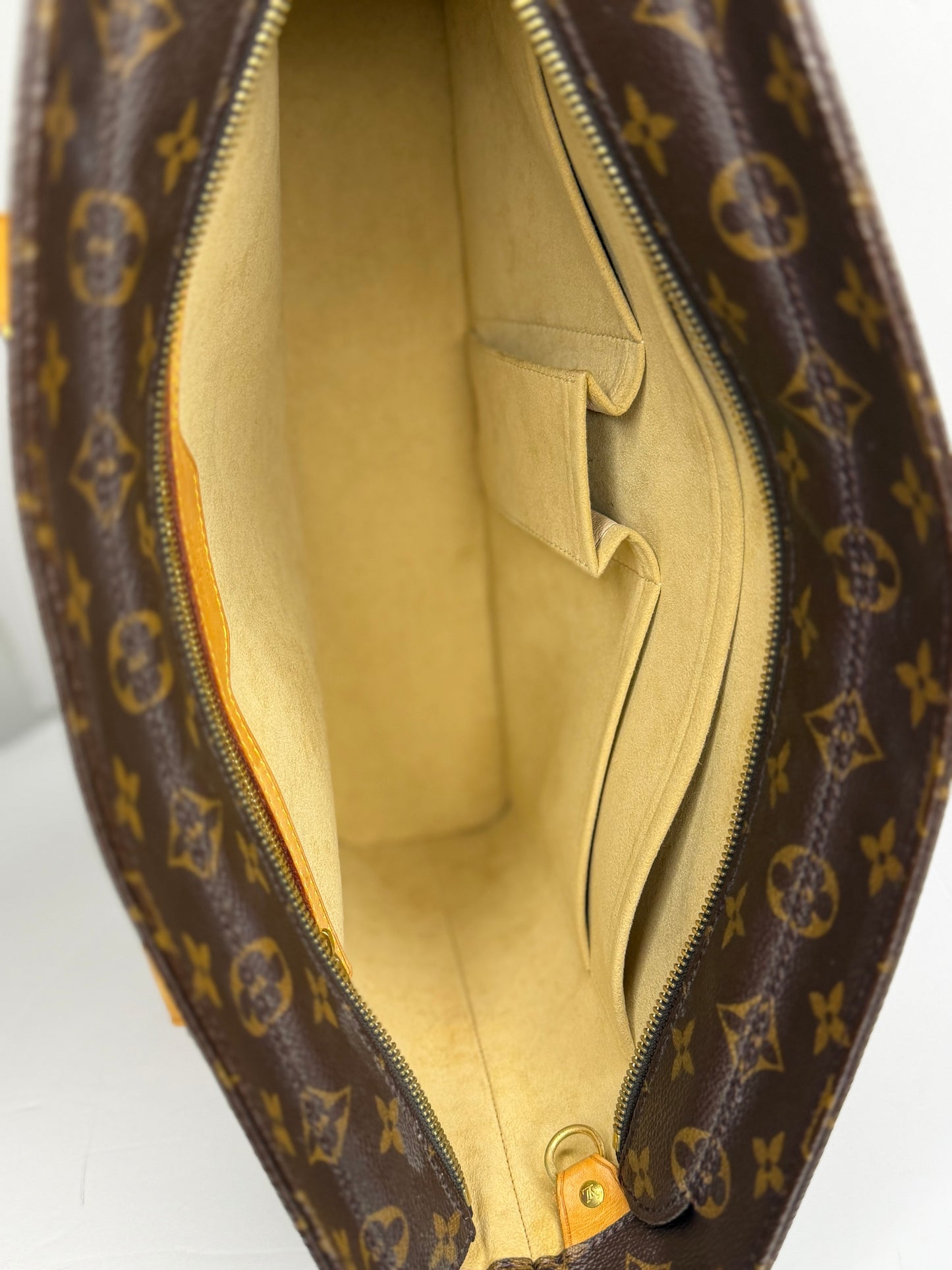 Pre-owned Louis Vuitton monogram canvas luco shoulder tote
