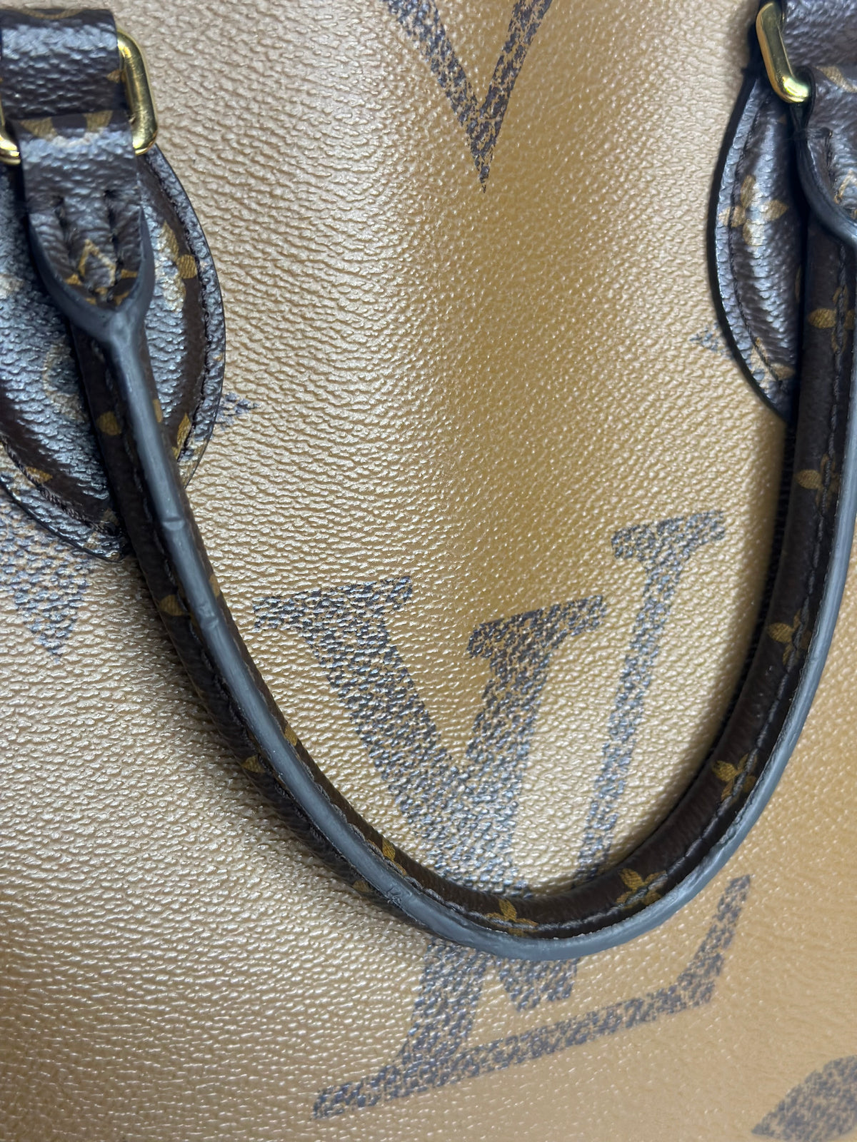 Pre-owned Louis Vuitton reverse monogram canvas on the go MM tote