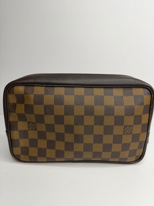 Pre-owned Louis Vuitton Damier Ebene Trousse Toilette 28