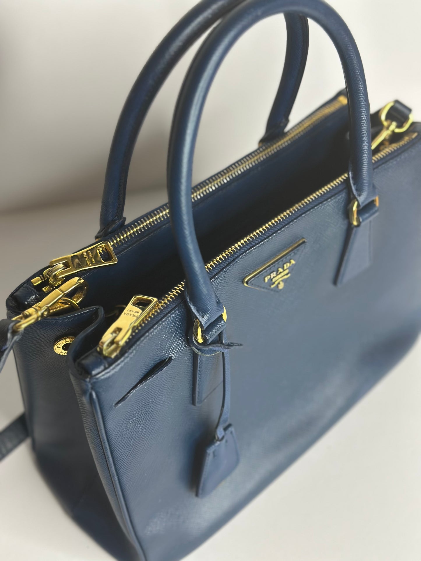 Pre-owned Prada Blue Saffiano Leather Medium Double Zip luxe two way tote