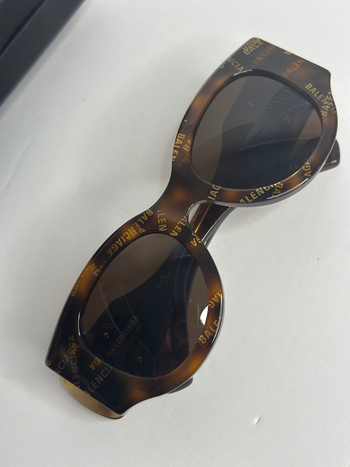 Pre-owned Balenciaga Havana tortise sunglasses
