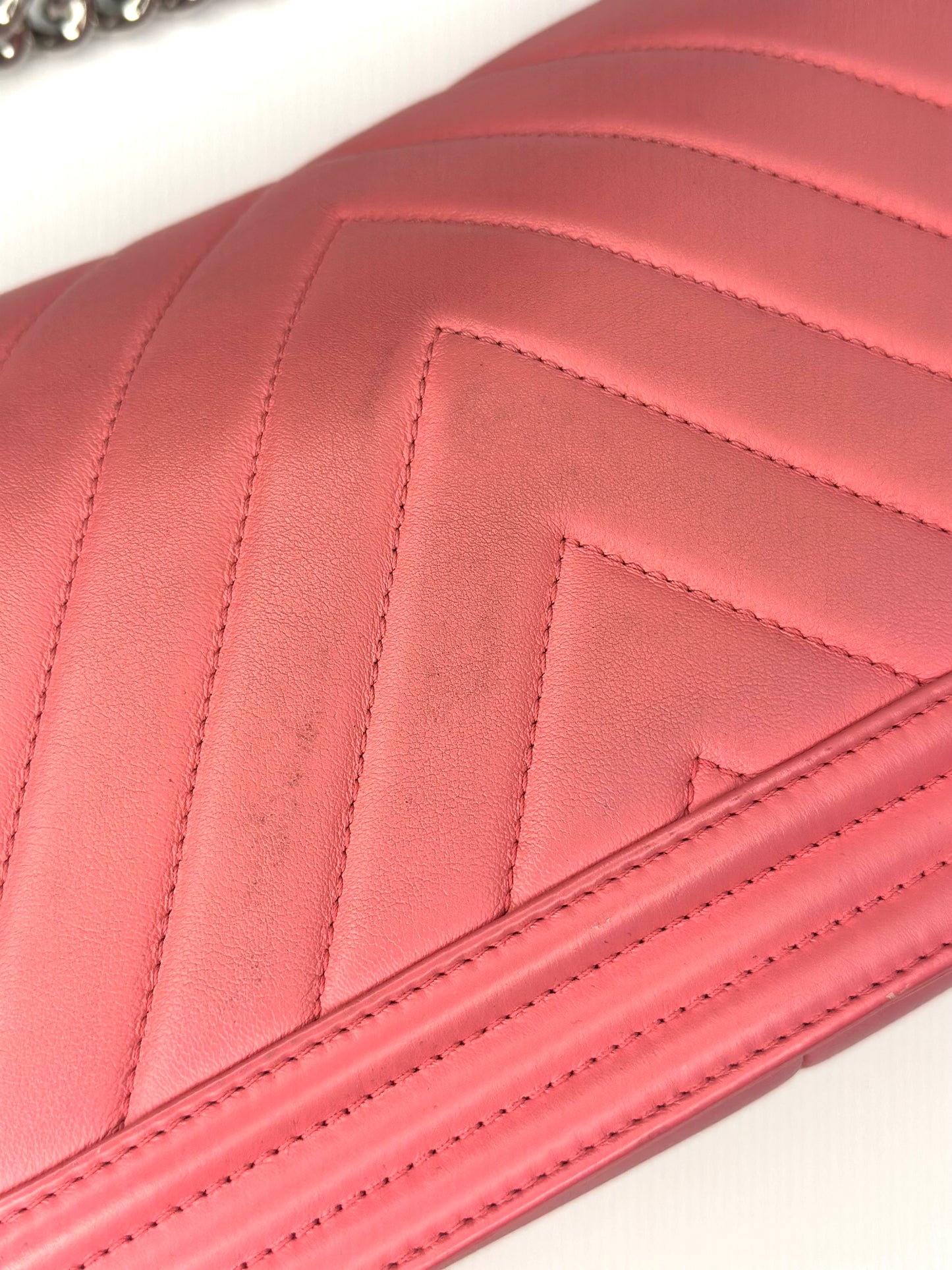 Pre-owned Chanel 2016 Pink Chevron Quilted Old Medium Boy Crossbody