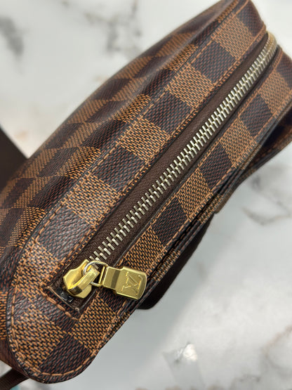 Pre-owned Louis Vuitton Damier canvas Geronimo bum bag