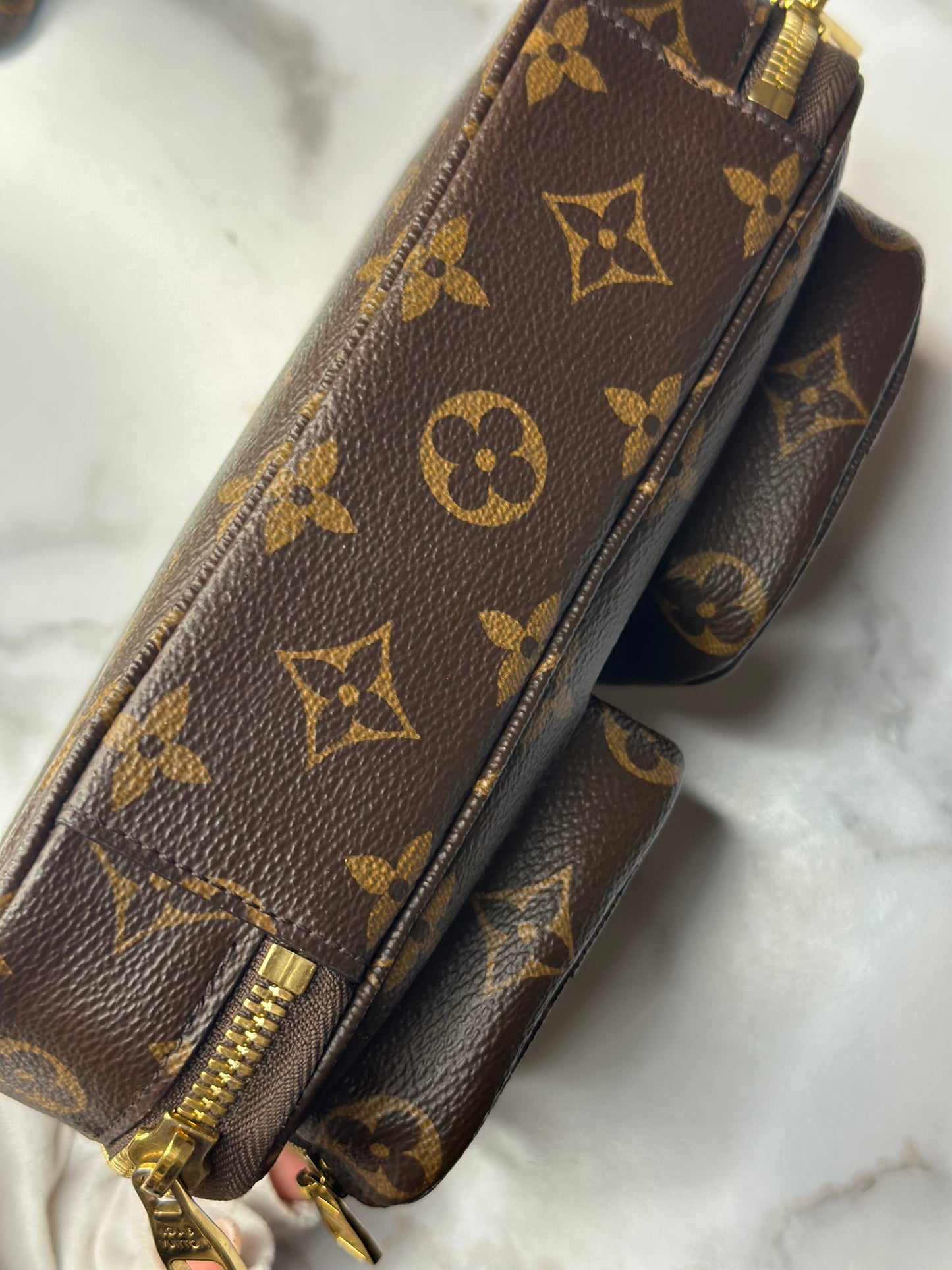 Pre-owned Louis Vuitton monogram canvas utility Crossbody full set