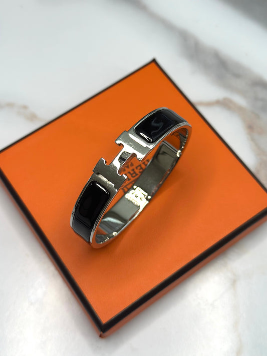 Pre-owned Hermes Clic H PM Black Enamel x palladium hardware bracelet