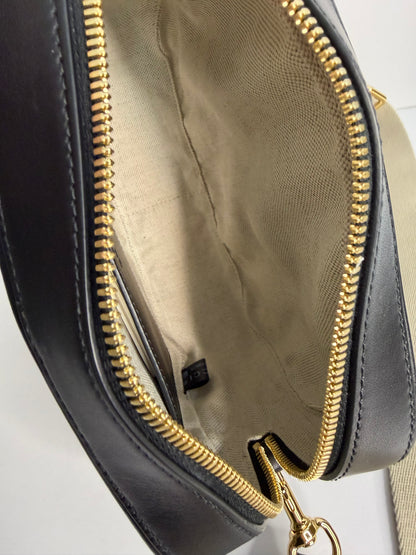 Pre-owned Gucci GG Matelassé small leather crossbody camera bag in black