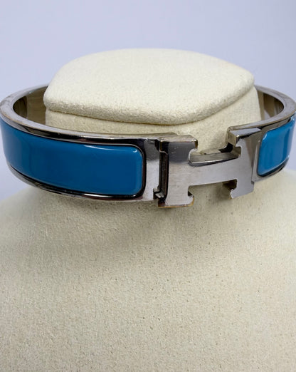 Pre-owned Hermès Clic H bracelet in blue enamel with a silver-colored, palladium-plated metal finish