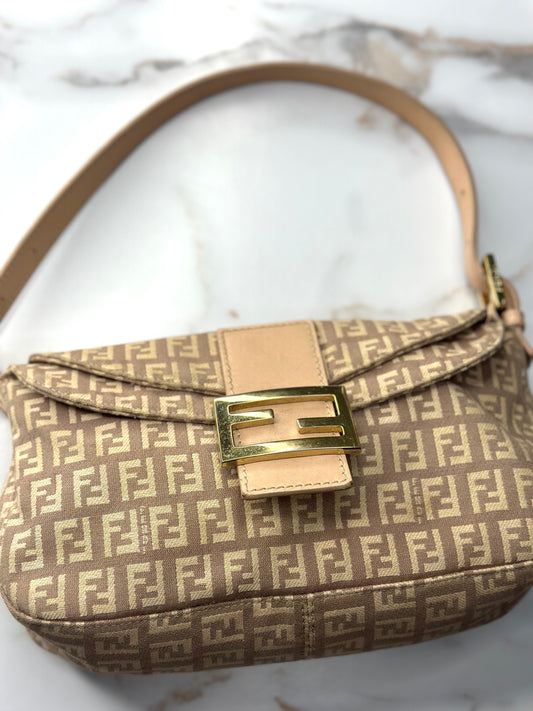 Pre-owned Fendi Zucchino Vitello Baguette Cipria Teint Cipria shoulder bag