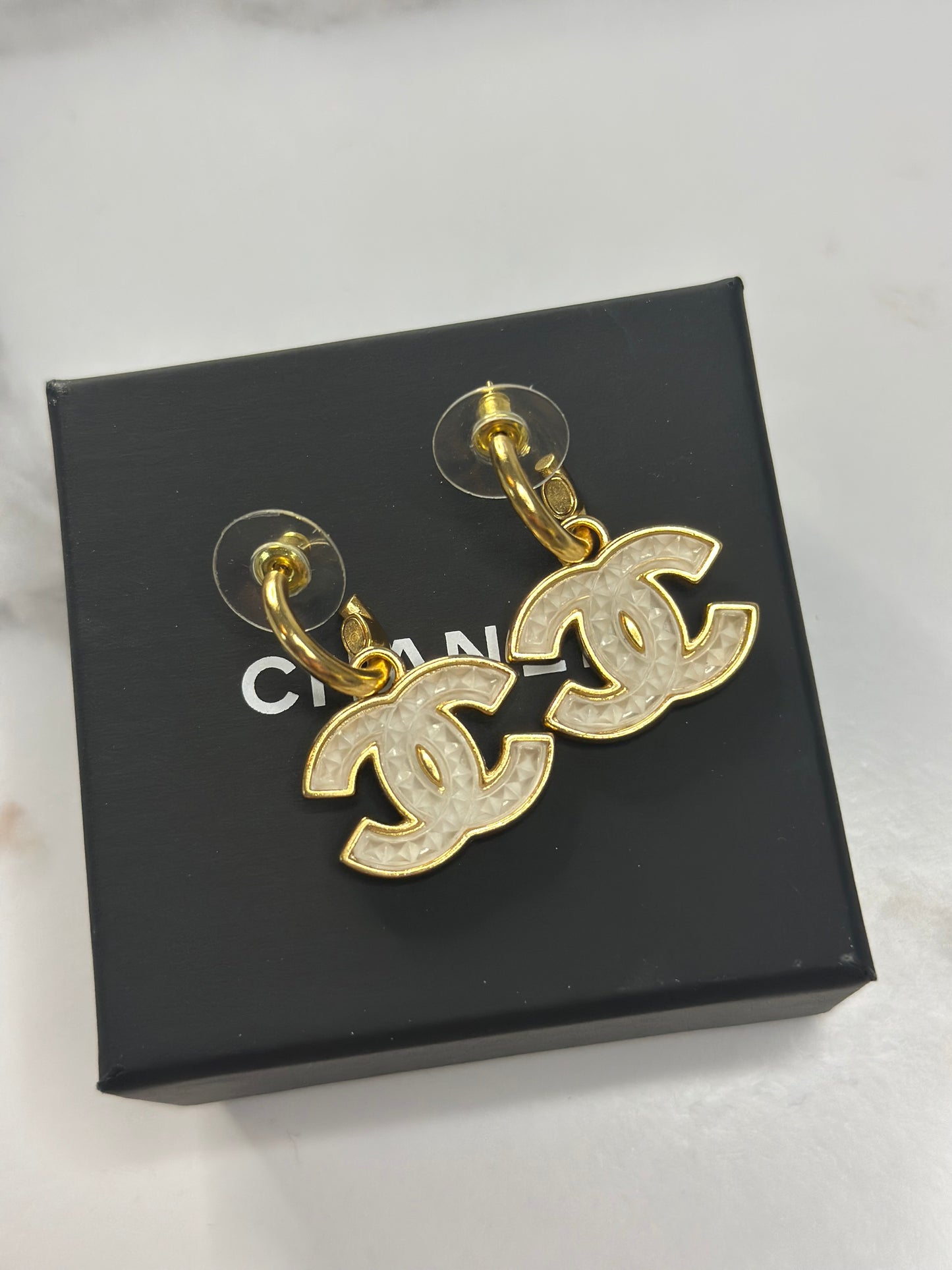 Pre-owned Chanel CC interlocking logo drop earrings