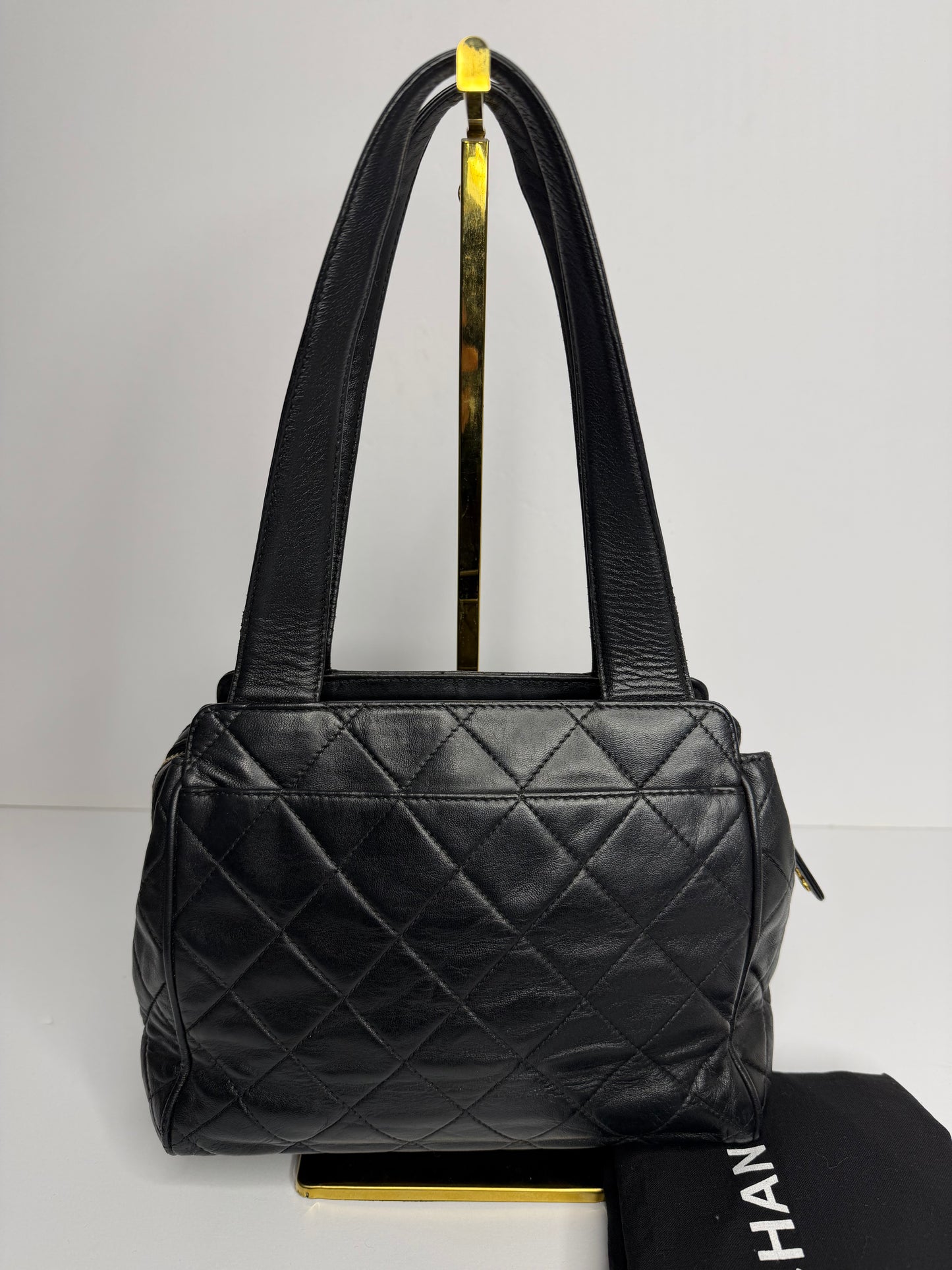 Pre-owned Chanel vintage 1996 Matelasse Leather shoulder bag