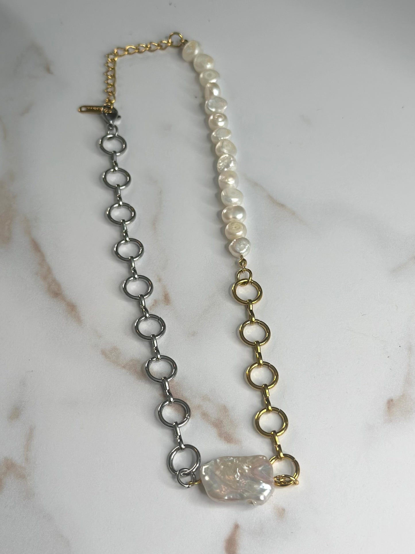 Chloe two tone necklace