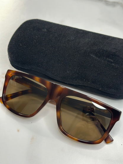 Pre-owned Gucci tortoise unisex sunglasses