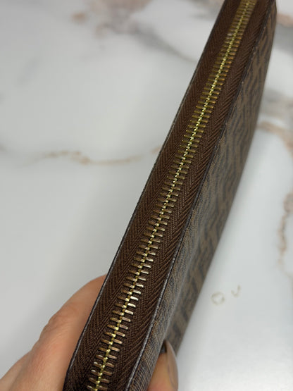Pre-owned Fendi Spalmati Forever Zip Around Wallet