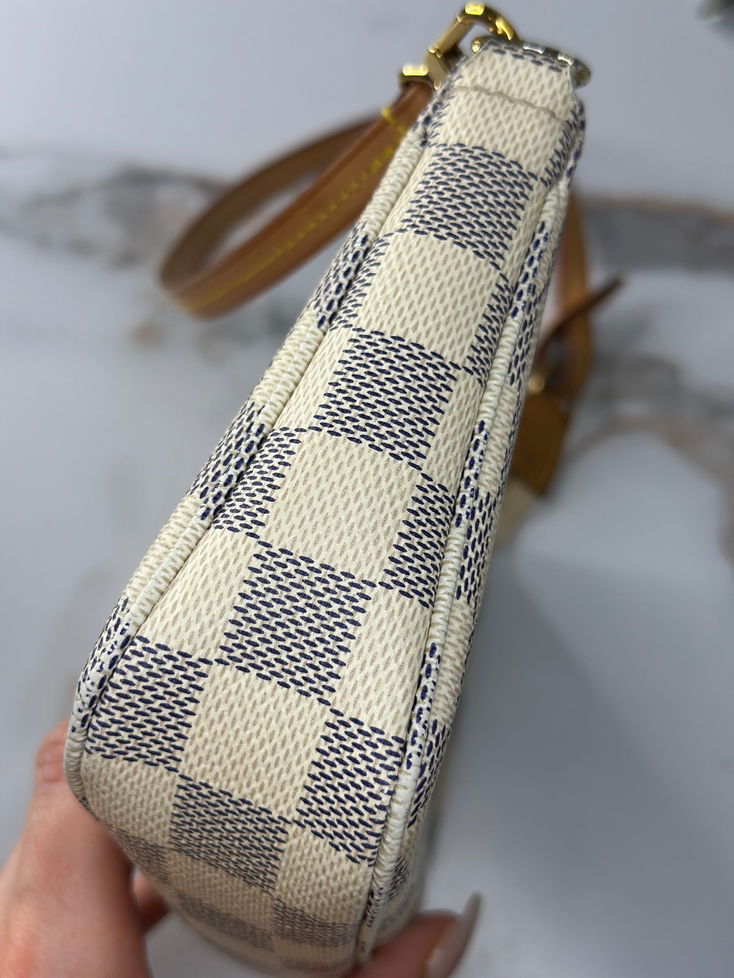 Pre-owned Louis Vuitton Damier Azur pochette accessories shoulder bag