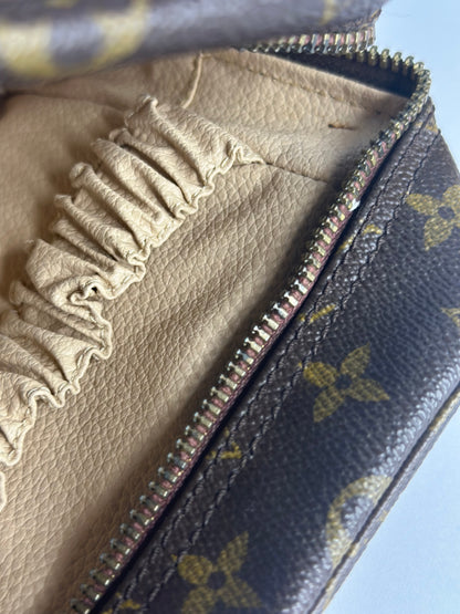 Pre-owned Louis Vuitton monogram canvas trousse 28 toiletry pouch