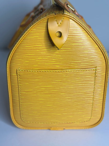 Pre-owned Louis Vuitton yellow Epi leather speedy 25 Boston bag